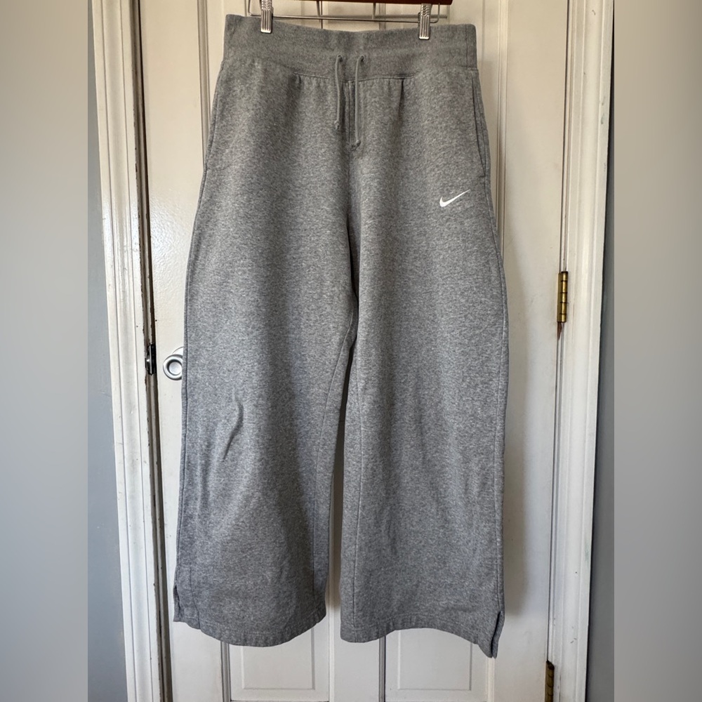 Women’s Nike Phoenix Wide-leg Sweatpants